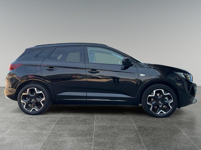 Opel Grandland Ultimate 1.6 PHEV Hybrid4 300pk e-EAT8 4x4 | TREKHAAK | MATRIX LED | ALCANTARA | NAVI | HANDSFREE A.KLEP | AGR-STOELEN | STOEL+STUURVERW. | PARK ASSIST | 360 CAMERA | MASSAGE