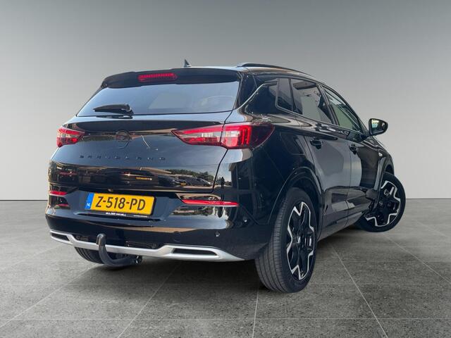 Opel Grandland Ultimate 1.6 PHEV Hybrid4 300pk e-EAT8 4x4 | TREKHAAK | MATRIX LED | ALCANTARA | NAVI | HANDSFREE A.KLEP | AGR-STOELEN | STOEL+STUURVERW. | PARK ASSIST | 360 CAMERA | MASSAGE