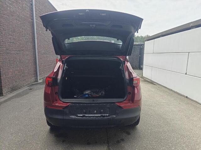 Opel Grandland 1.6 Turbo Plug-In Hybrid Business Edition