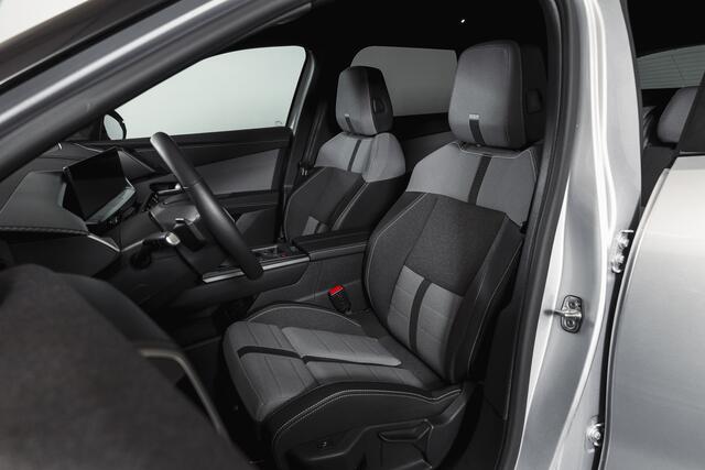 Opel Grandland 1.2 Turbo Hybrid GS | Dig. Cockpit | Adapt. Cruise | Stoel-+Stuurverw. | PDC | Camera | NAV + App. Connect | LM 19" | 3150