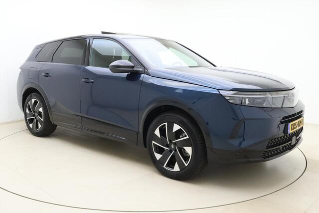 Opel Grandland 1.6 Turbo Plug-in-Hybrid Ultimate | Lederen bekleding | Panoramisch schuif/kantel dak | Stoelverwarming en ventilatie | Achterbankverwarming | Elektrische achterklep | Keyless