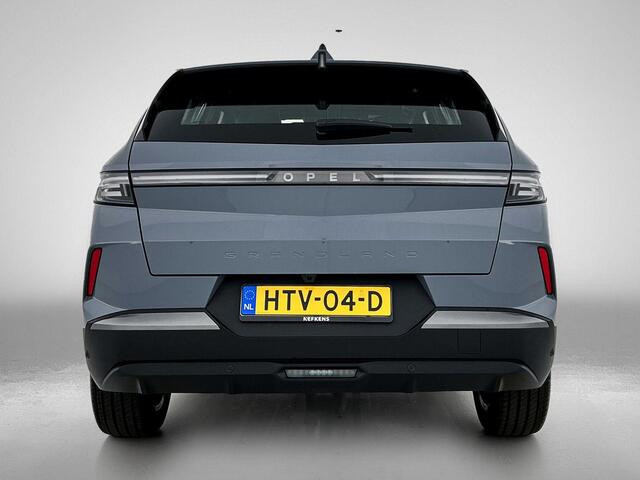 Opel Grandland SUV Hybrid Edition 145PK Automaat | Navigatie via Apple Carplay/Android Auto | Achteruitrijcamera | Verwarmde Comfortstoelen | Trekhaak | LED Koplampen | Elektrische Achterklep met Sensor | 19" Lichtmetalen Velgen | Apple Carplay/Android Auto |