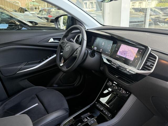 Opel Grandland 1.6 Turbo Plug-In Hybrid 4x4 GSe | AGR Comfortstoelen | 360gr camera | Elektr. Achterklep | Winterpakket | LED koplampen