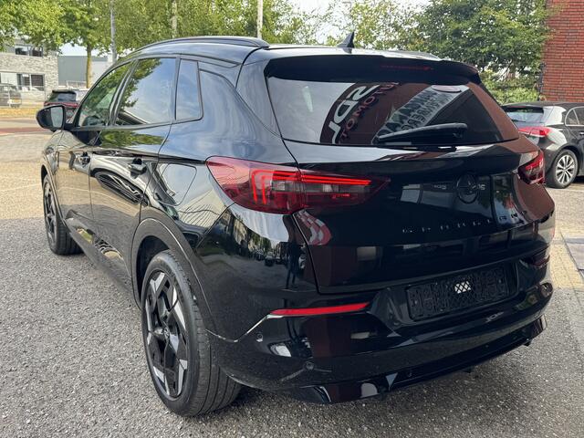 Opel Grandland 1.6 Turbo Plug-In Hybrid GSe // NAVI // ELEK. ACHTERKLEP // CAMERA // ADAPTIVE CRUISE // STOEL + STUUR VERWARMING //