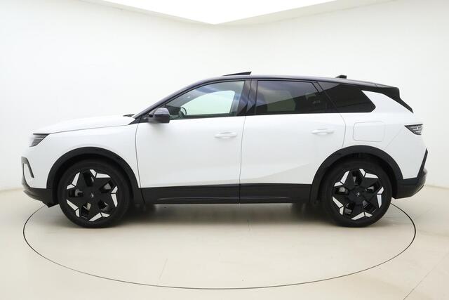 Opel Grandland Electric Ultimate AWD 73 kWh | DEMO | Massagestoel| Panorama dak | Navigatie | Leder | AGR | Matrix-LED | Camera | Winter Pakket | 20" Lichtmetalenvelgen | Keyless
