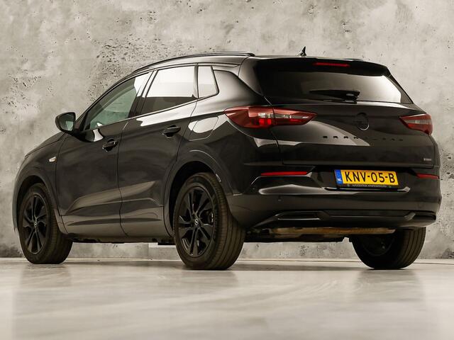 Opel Grandland 1.6 Turbo Plug-In Hybrid Elegance 224Pk Automaat (VIRTUAL COCKPIT, SOH 98,3%, APPLE CARPLAY, GROOT NAVI, CLIMATE, GETINT GLAS, SPORTSTOELEN, STUURWIEL VERWARMD, ADAPTIVE CRUISE, NIEUWSTAAT)