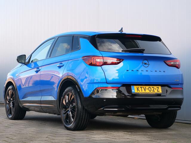 Opel Grandland 1.6 Turbo Plug-In Hybrid Business Elegance 224 Pk Automaat DAB / Apple Carplay / Camera