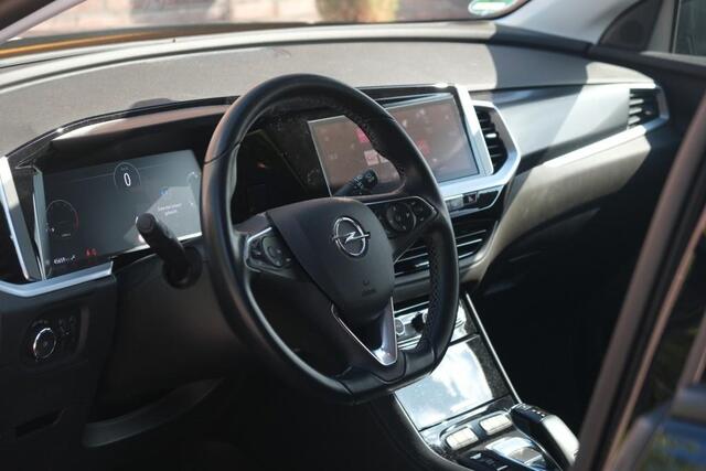 Opel Grandland 1.2 Turbo 130pk EAT8 GS Line - App Connect - Climate - Cruise - Camera - Verwarmde Voorruit - Stoelverwarming
