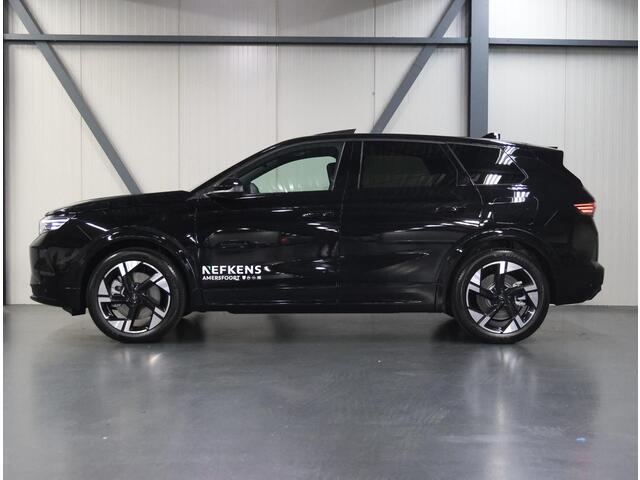 Opel Grandland Electric Business Edition 73 kWh 214PK | AGR-stoelen | Adaptieve Cruise Control | 360° Camera | Elektrische achterklep | FOCAL soundsystem | Warmtepomp | Head-up | Panorama dak |