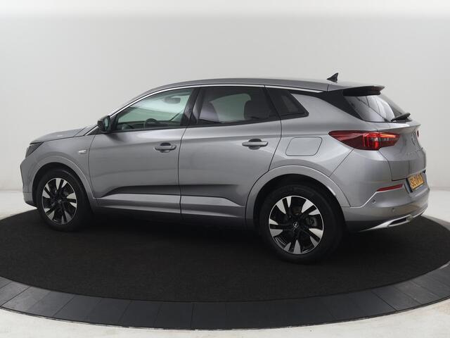Opel Grandland 1.2 Turbo | Automaat | Apple Carplay | Dodehoek Ass. | Stuurwielverwarming | Camera |