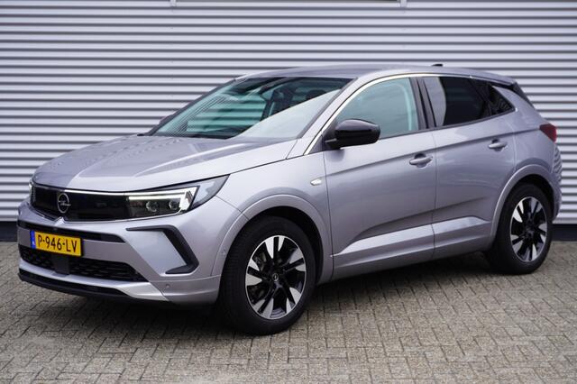 Opel Grandland 1.2 Turbo Business Elegance / Camera / Adaptieve LED koplampen / Navigatie