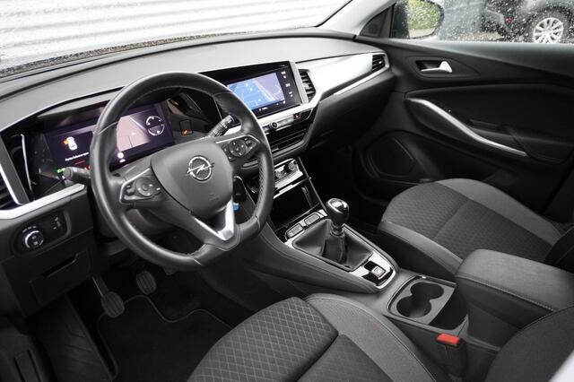 Opel Grandland 1.2 Turbo Business Elegance / Camera / Adaptieve LED koplampen / Navigatie