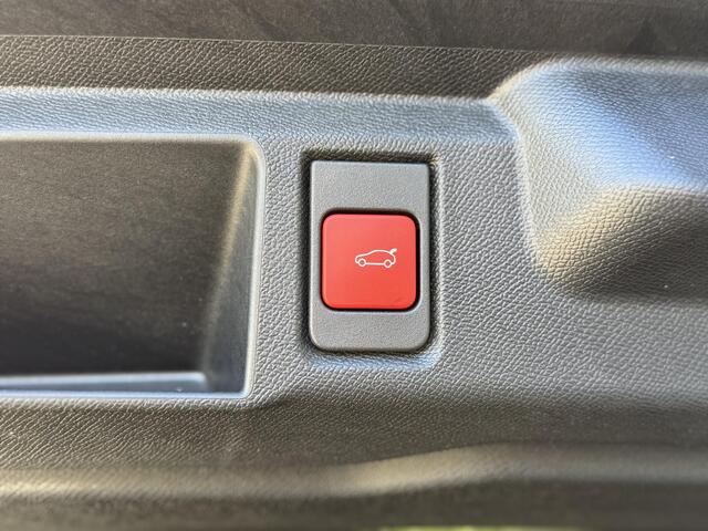 Opel Grandland 1.2 Turbo Hybrid GS | Afneembare Trekhaak | Schuif Kantel Dak | Focal | AGR Stoelen | Head Up Display | Stoel-/Stuur-/Ruitverwarming |