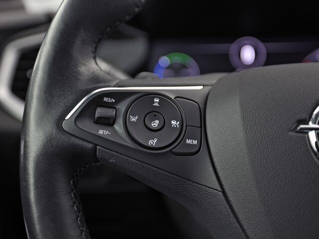 Opel Grandland 1.6 Turbo Plug-In Hybrid 4x4 Ultimate 224Pk Automaat (NAP, VIRTUAL COCKPIT, SOH 96,6%, APPLE CARPLAY, GROOT NAVI, KEYLESS, SPORTSTOELEN, GETINT GLAS, ADAPTIVE CRUISE, NIEUWSTAAT)
