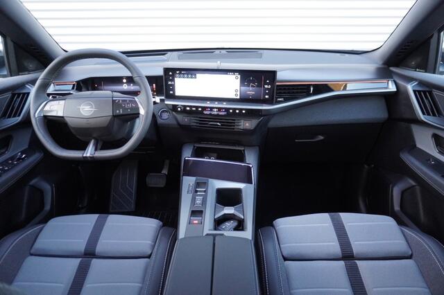 Opel Grandland 1.2 Turbo Hybrid GS / Automaat / Pano / AGR-stoelen / Stoel- en stuurverwarming / Camera – foto 4