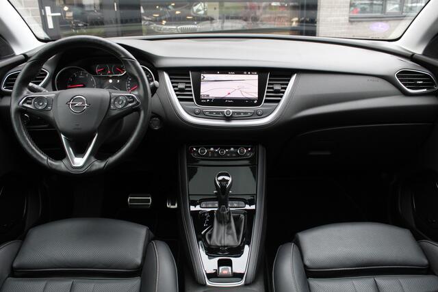 Opel Grandland X 1.2 Turbo Ultimate / Panoramadak / Leer / Carplay