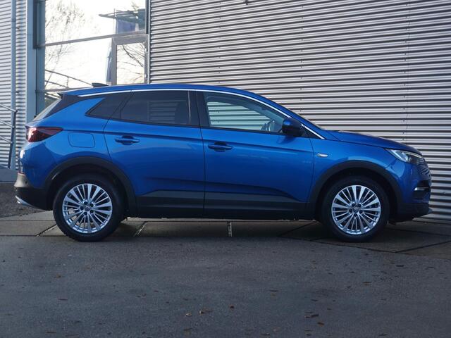 Opel Grandland X 1.2 Turbo Business Executive