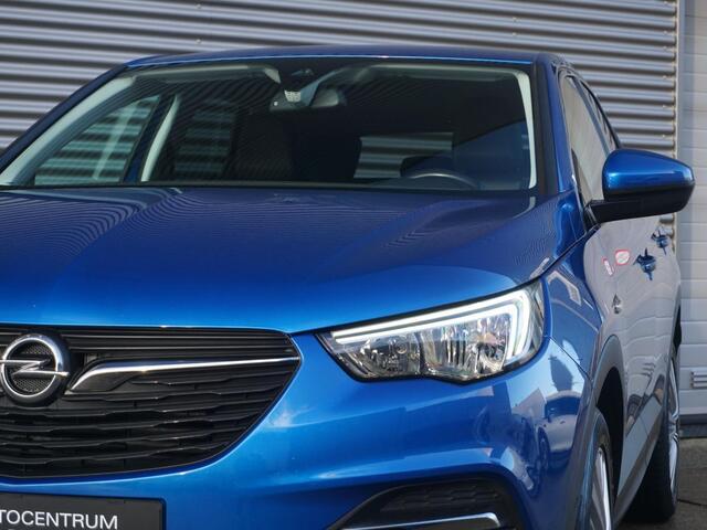 Opel Grandland X 1.2 Turbo Business Executive