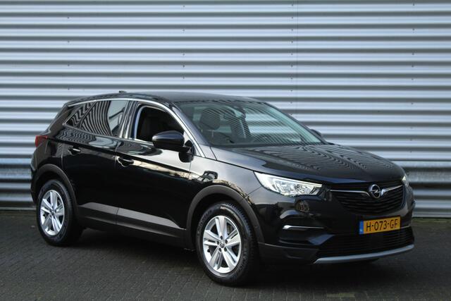 Opel Grandland X 1.2 Turbo 131pk Business Executive NL-Auto NAP Clima Cruise Navi Carplay Keyless 17"LMV