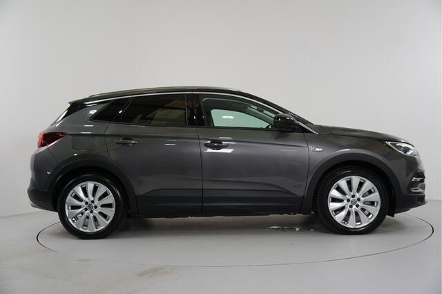 Opel Grandland X 1.6 Turbo Hybrid4 Ultimate 300pk | Camera | Adaptieve Cruise | Stl. verw. | Inparkeer | Dodehoek | Navi |