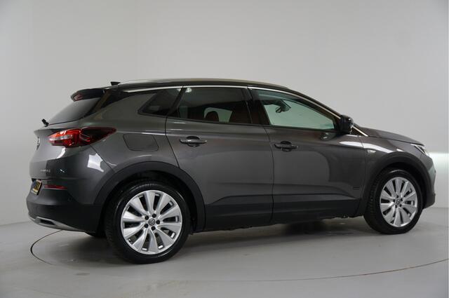 Opel Grandland X 1.6 Turbo Hybrid4 Ultimate 300pk | Camera | Adaptieve Cruise | Stl. verw. | Inparkeer | Dodehoek | Navi |