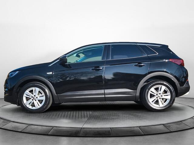 Opel Grandland X 1.2 Turbo Business Executive (131 PK) 1e-Eig. Keurig-Onderh, BOVAG-Garantie, NL-Auto, Half-Leer, Navigatie/Apple-Carplay/Android-Auto, Cruisecontrol, Keyless-Entry/Start, Parkeersensoren-V+A, Elek.-Achterklep, DAB, Licht-Zicht-Pakket, Lm-Velgen-17Inch, Pr