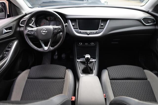 Opel Grandland X 1.2 Turbo Innovation TREKHAAK-AFN STUUR+STOELVERWARMING DAB CARPLAY 18"LMV 2xPDC CRUISE CLIMA