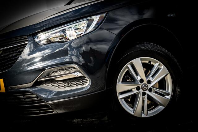 Opel Grandland X 1.2 131 PK Turbo Online Edition AUTOMAAT DB RIEM IS VERVANGEN. | Navigatie | Clima | PDC V/A | 17'' LMV |
