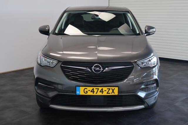 Opel Grandland X 1.2 Turbo Business executive | Carplay | Navigatie