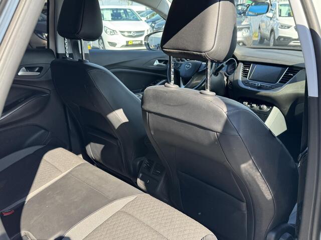 Opel Grandland X 1.6 Turbo Hybrid Business Edition Prachtige Hybrid 225 | Trekhaak | Clima | Navi | Carplay