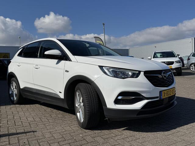 Opel Grandland X 1.6 Turbo Hybrid Business Edition Prachtige Hybrid 225 | Trekhaak | Clima | Navi | Carplay