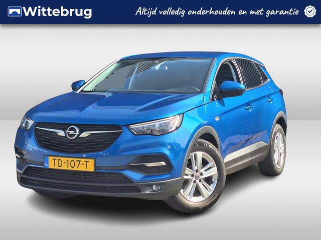 Opel Grandland X 1.2 Turbo Online Edition | Navigatie | Dealeronderhouden | Parkeersensoren voor + achter | Lekker Lage Kilometerstand !!
