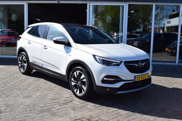 Opel Grandland X 1.2 Turbo Business Executive PANORAMA