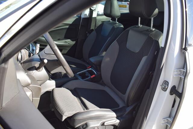 Opel Grandland X 1.2 Turbo Business Executive PANORAMA