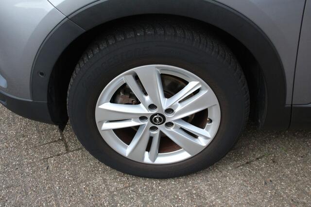 Opel Grandland X 1.2 Turbo Business Executive, Cruise, Carplay, Navi