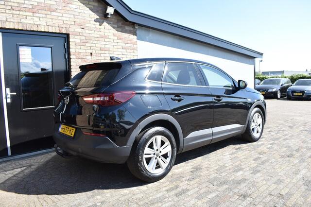 Opel Grandland X 1.2 TURBO BNS ED. Cruise, Carplay, Trekhaak