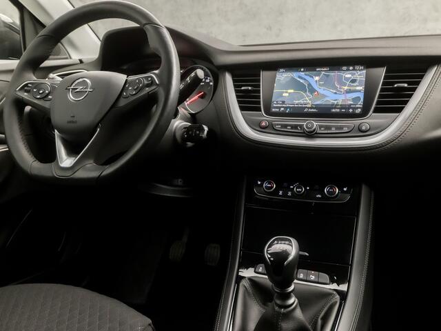 Opel Grandland X 1.2 Turbo Business Edition (APPLE CARPLAY, GROOT NAVI, STUUR/STOELVERWARMING, CAMERA, LEDER, SPORTSTOELEN, LED KOPLAMPEN, PARKEERSENSOREN, NIEUWE APK, NIEUWSTAAT)