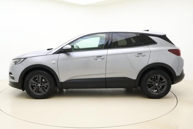 Opel Grandland X 1.2 Turbo 120 Jaar Edition 130 PK | Navigatie | AGR | Climate control | Stoel & Stuurverwarming | Lichtmetalen velgen | DAB Radio | Parkeersensoren voor en achter
