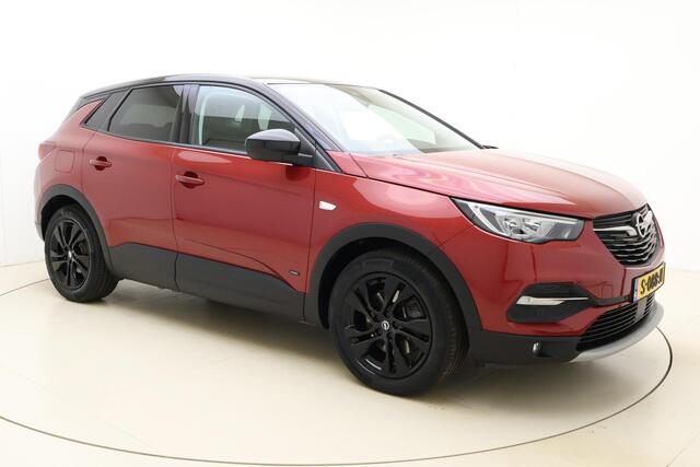 Opel Grandland X 1.6 Turbo 225pk Hybrid Business Edition | Navigatie | Achteruitrijcamera | Climate control | LED verlichting | Parkeersensoren | Trekhaak | Zwart dak