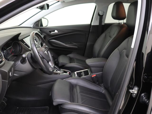 Opel Grandland X 1.6 Turbo Hybrid4 300pk Ultimate | Leder | Stoelverwarming + Ventilatie | Navigatie | 19" Velgen
