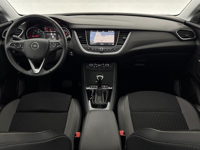Opel Grandland X 1.2 Turbo Innovation LED Carplay Camera Trekhaak Clima Cruise Navigatie PDC 18"LMV