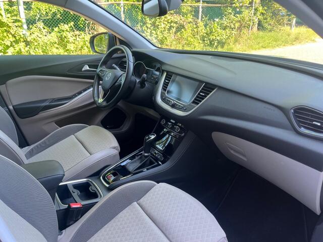 Opel Grandland X 1.2 TURBO EXECUTIVE AUTOMAAT / CAMERA / CARPLAY / 19'' LMV