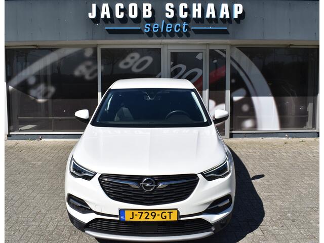 Opel Grandland X 1.6 Turbo Hybrid4 Business Executive / Parkeerhulp / 301 PK / LED / 4X4 / Apple Carplay- android auto / Automaat
