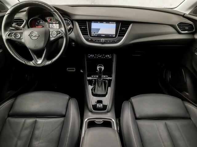 Opel Grandland X 1.2 Turbo Deluxe (APPLE CARPLAY, GROOT NAVI, STOELKOELING, MEMORY SEATS, LEDER, SPORTSTOELEN, GETINT GLAS, STUURWIEL VERWARMD, 360 CAMERA, LED KOPLAMPEN, NIEUWE APK, NIEUWSTAAT)
