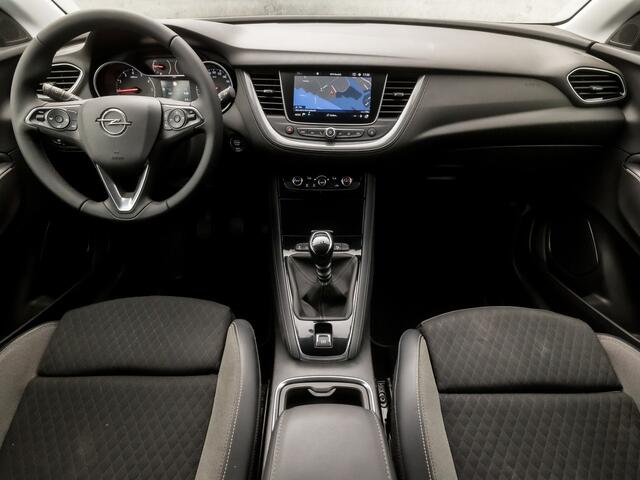 Opel Grandland X 1.2 Turbo Innovation (APPLE CARPLAY, GROOT NAVI, CLIMATE, CAMERA, LEDER, SPORTSTOELEN, GETINT GLAS, PARKEERSENSOREN, CRUISE, DAB+, NIEUWE APK, NIEUWSTAAT)