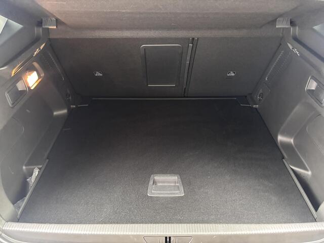 Opel Grandland X Innovation 1.2 Turbo 130pk | AGR-STOEL | ELEK. A.KLEP | CAMERA V+A | STOELVERW. + KOELING | STUURVERWARMING