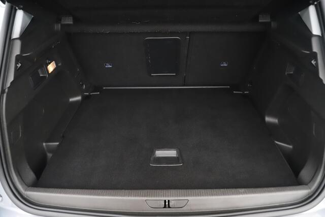 Opel Grandland X 1.2 Turbo Online Edition 131PK Trekhaak DB Riem is V.V. ! Panoramadak Navigatie Clima Cruise Rijstrooksensor Parkeersensor