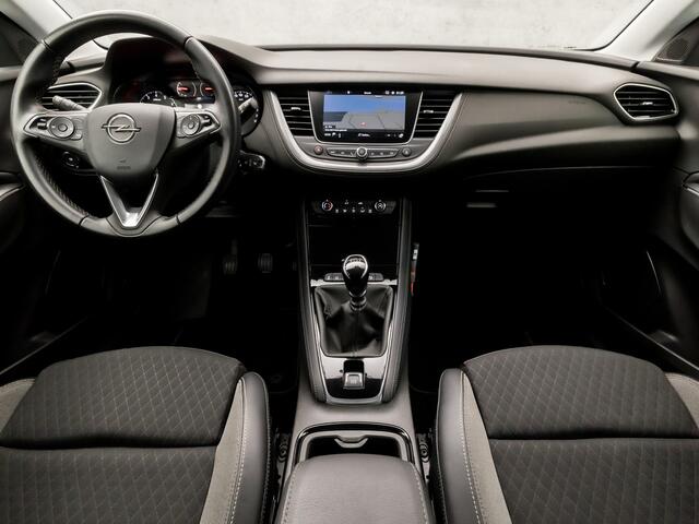 Opel Grandland X 1.2 Turbo Edition (APPLE CARPLAY, GROOT NAVI, LEDER, CRUISE, SPORTSTOELEN, PARKEERSENSOREN, LANE ASSIST, NIEUWE APK, NIEUWSTAAT)