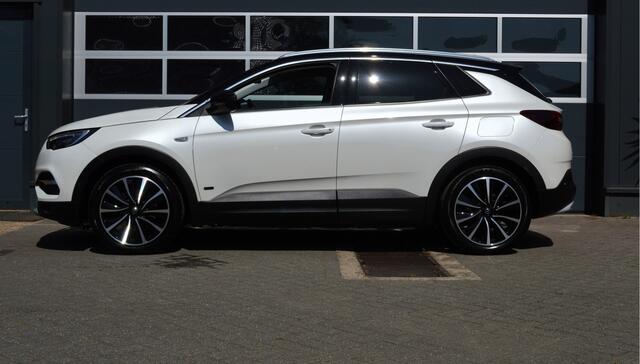 Opel Grandland X 1.6 Turbo Hybrid4 plug in hybrid Ultimate | Leder/Carplay/LED/Stoelverw + koeling | Met 12 maanden garantie!