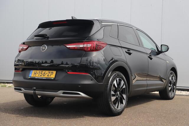 Opel Grandland X 1.2 Turbo Innovation 131PK Automaat Trekhaak Navigatie Achteruitrijcamera Keyless Navigatie Carplay Android Clima Cruise